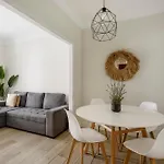 Апартаменты Boho Chic 2 Bedroom Gem 10 Min From Dowtown Free Parking