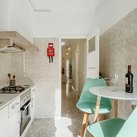 Boho Chic 2 Bedroom Gem 10 Min From Dowtown Free Parking * Amadora