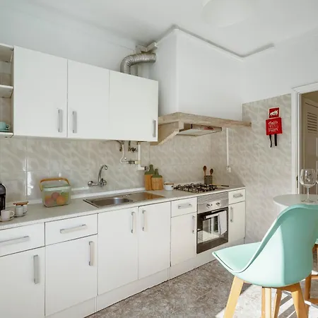 Apartamento Boho Chic 2 Bedroom Gem 10 Min From Dowtown Free Parking Amadora