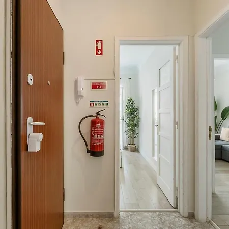 Appartement Boho Chic 2 Bedroom Gem 10 Min From Dowtown Free Parking Amadora